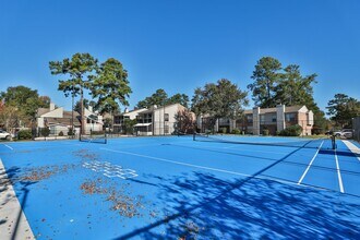 Building Photo - 17401 Red Oak Dr