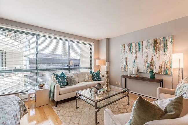 Photo - 300 3rd St Apartment