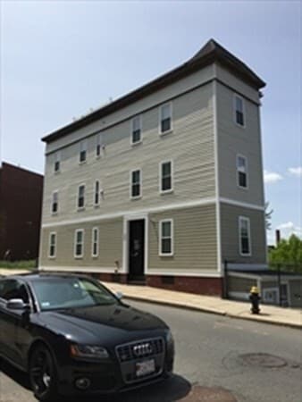 Building Photo - 140 Marcella St