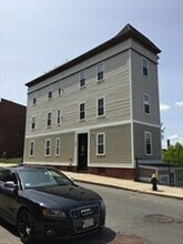 Building Photo - 140 Marcella St