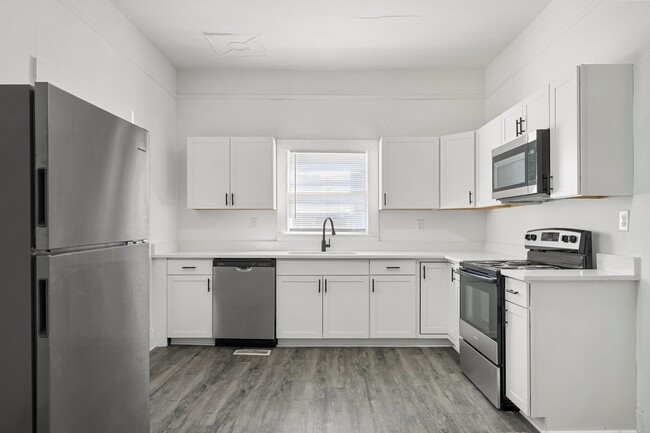 Building Photo - 503 Hayes St