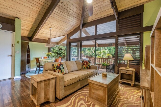 Building Photo - Kawaihau Sports Villa 2 bedroom, 2 bath fu...