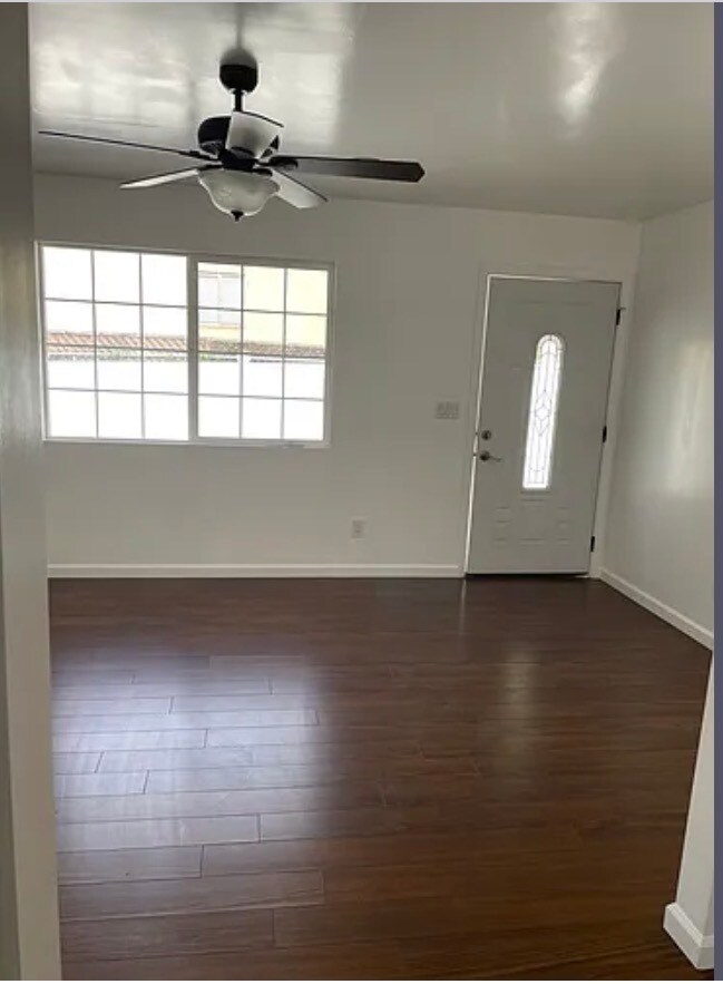 Foto del edificio - 1529 Mohawk St