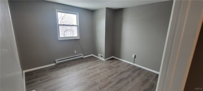 Building Photo - 5543 Trastevere Rd