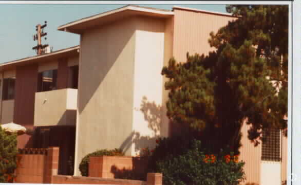 Building Photo - 4070 Ohio St