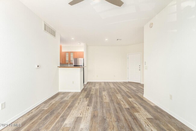 Foto del edificio - 6900 E Princess Dr