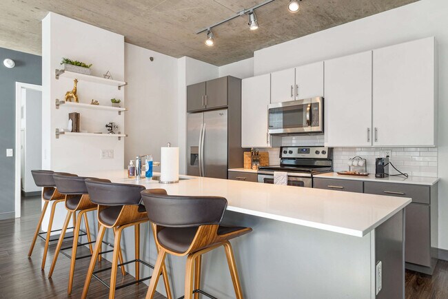 Foto del edificio - 236 W Lake St