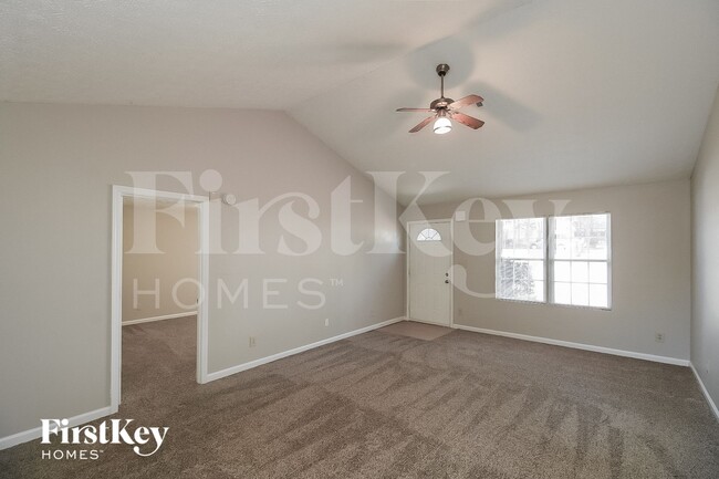 Building Photo - 9207 Fairway Ct