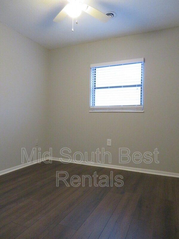 Foto del edificio - 5138 Breckenwood Dr