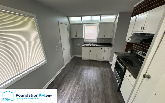 Foto del edificio - 4065 Kenosha Rd