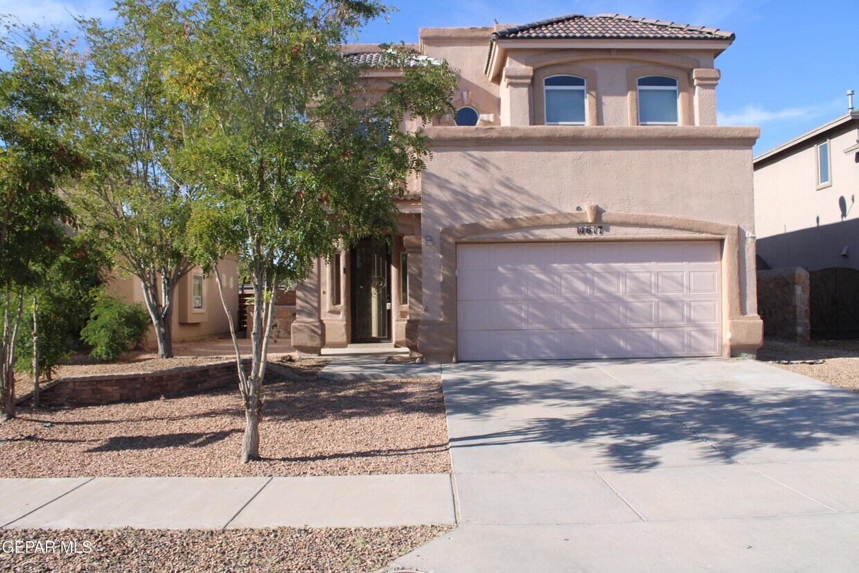 Primary Photo - 14617 Randall Cunningham