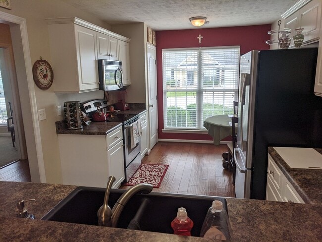 Building Photo - 150 Bobwhite Dr