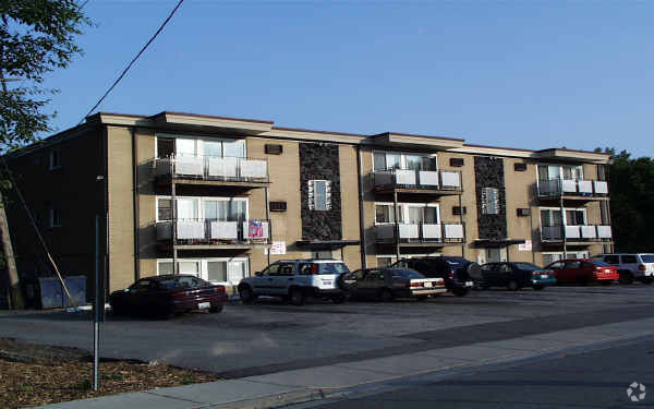 Primary Photo - 10025 Irving Park Rd