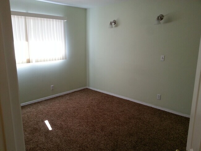 Building Photo - 364 Buchon St