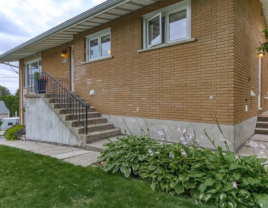 Primary Photo - 836 Prete St