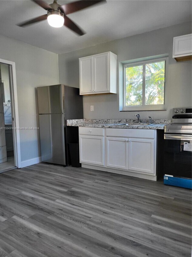 Foto principal - 123 NW 59th St
