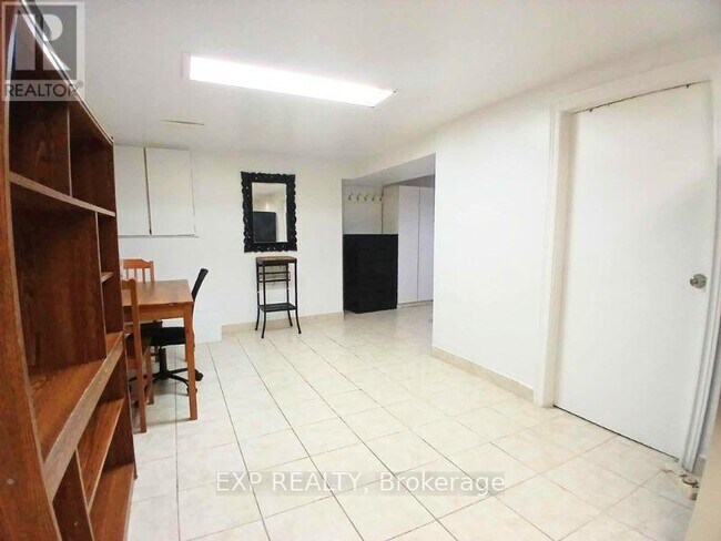 Photo du bâtiment - 931 Pape Ave