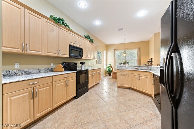 Foto del edificio - 26407 Lucky Stone Rd