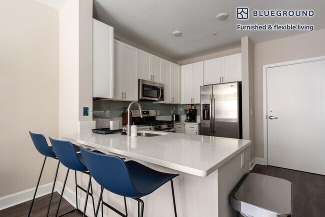 Foto del edificio - 7131 Arlington Rd