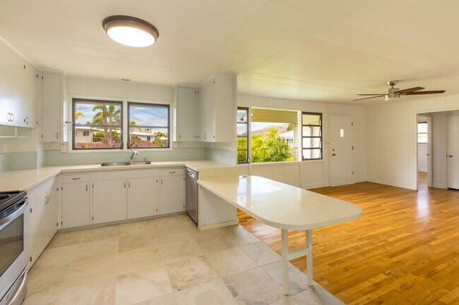 Building Photo - 1438 Mapuana Pl
