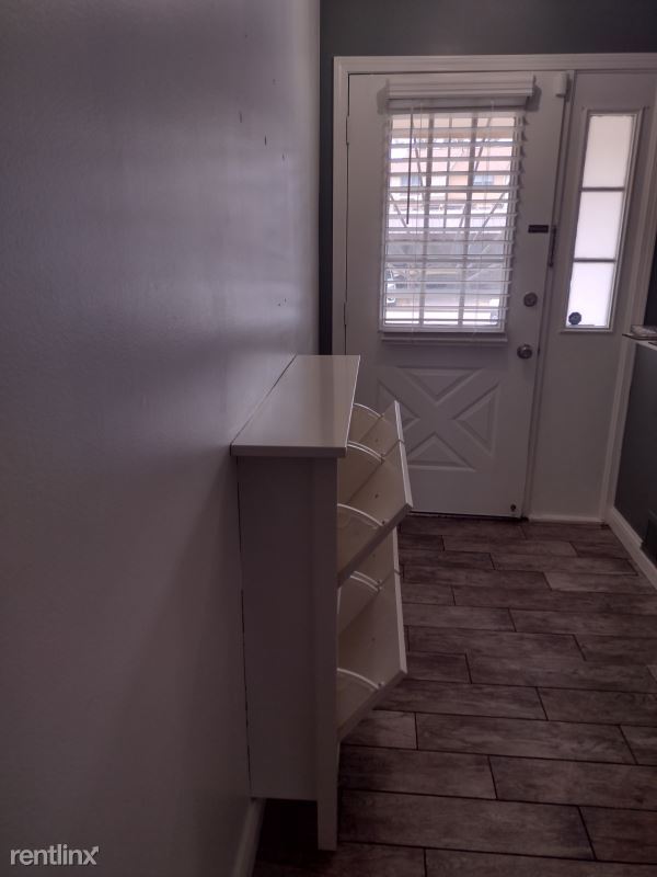 2 br, 1.5 bath Condo 3044 Debra Ct Condo for Rent in Auburn Hills