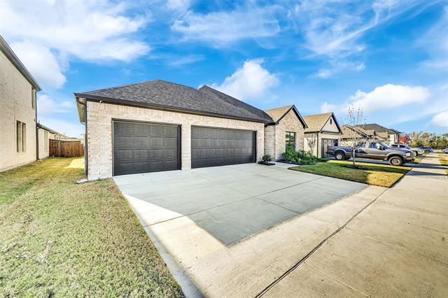 Foto del edificio - 260 Lakeside Dr