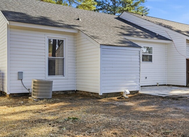 Foto del edificio - 2bed/1bath Duplex