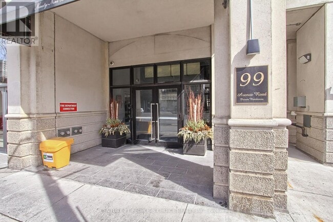 Photo du bâtiment - 99-799 Avenue Rd