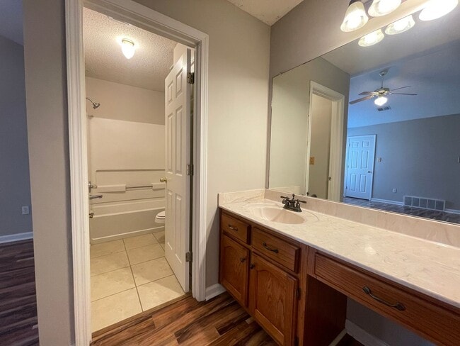 Building Photo - Adorable home, close to the casinos! Country living!