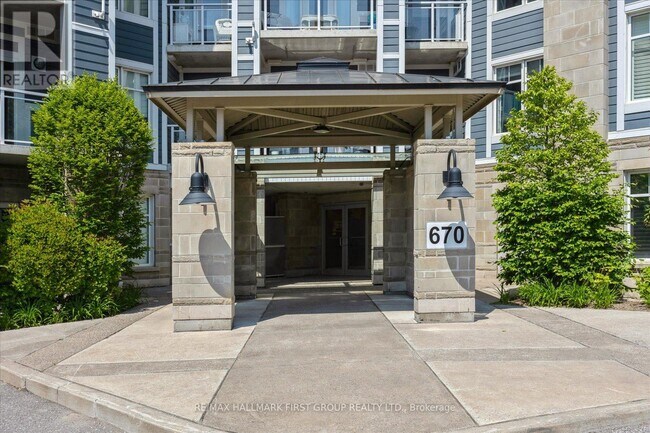 Photo du bâtiment - 670-670 Gordon St