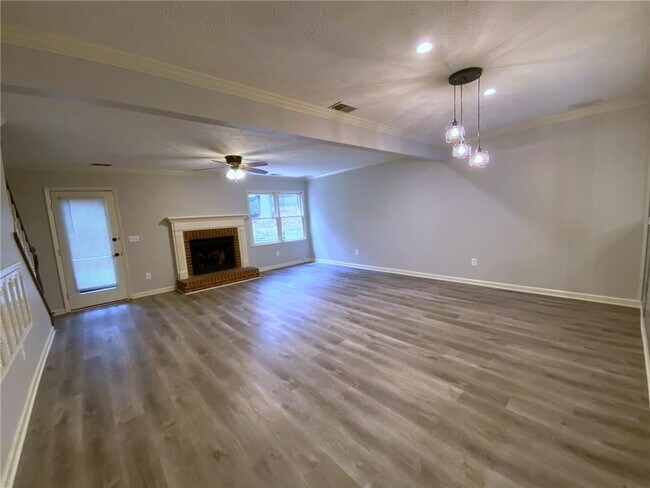 Foto del edificio - 1294 Whitlock Ridge Dr