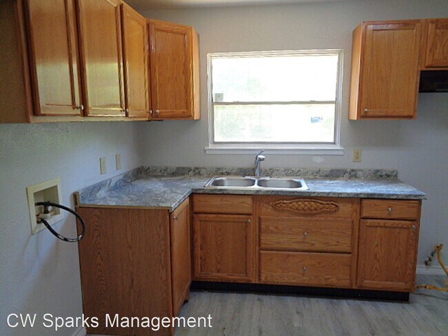 Foto del edificio - 3 br, 1 bath House - 3724 Moonstone