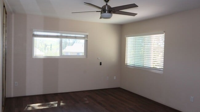 Foto del edificio - Beautiful 3 bedrooms corner unit condo located in Poway.