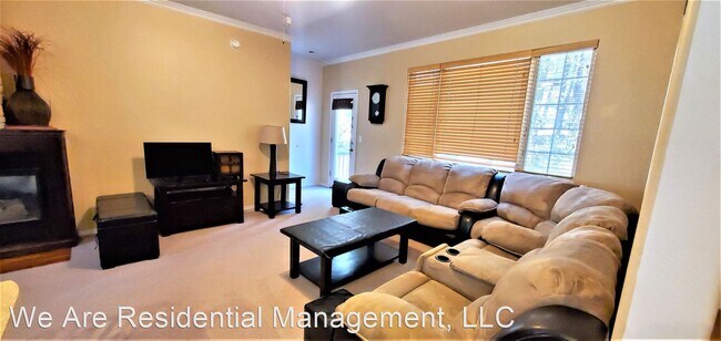 Building Photo - 2 br, 2.5 bath House - 2336 W. Silverton Dr.