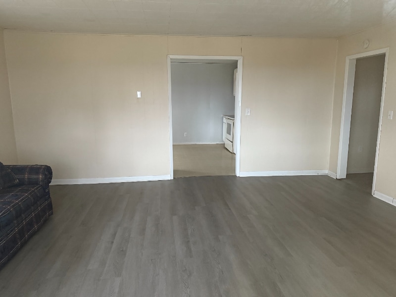 Building Photo - 5635 Orebank Rd