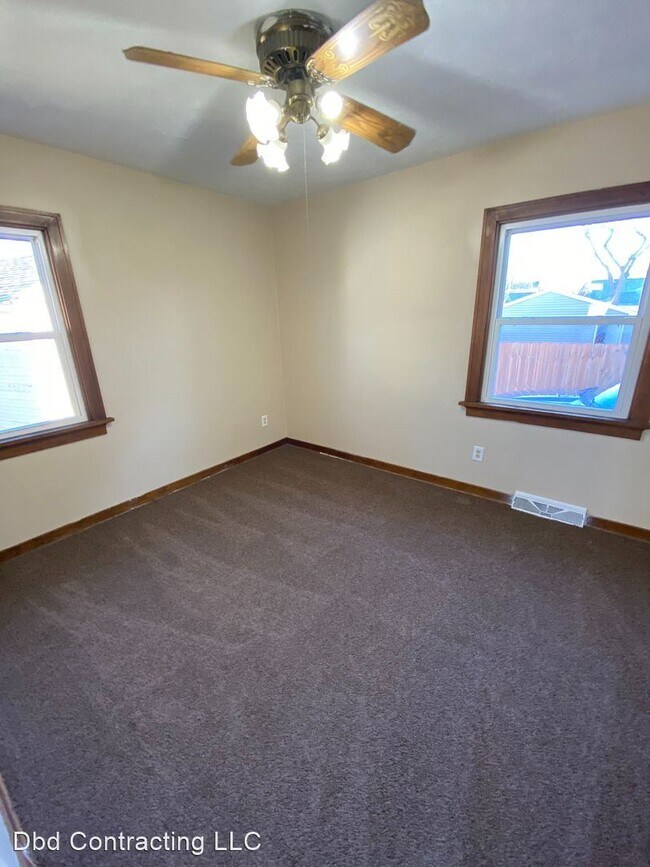 Building Photo - 3 br, 1 bath House - 1710 W Spring St