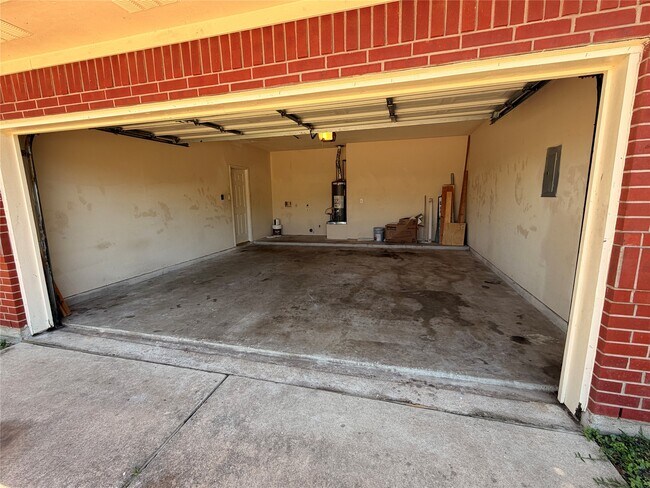 Building Photo - 13423 Agarita Ln