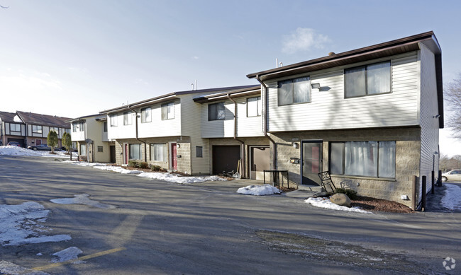 Building Photo - Good Hope Townhomes