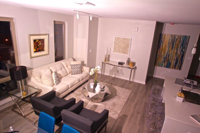 Living Room - 640 Boston Ave