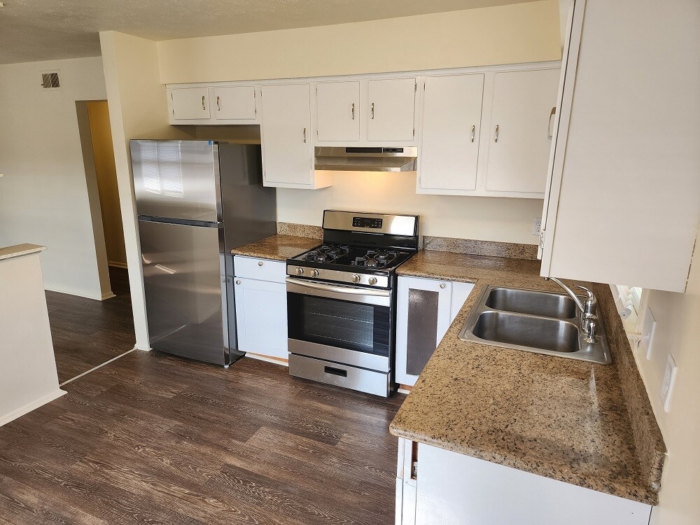 Foto principal - 4729 Erskine St