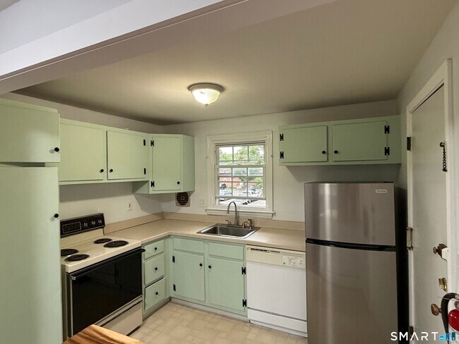 Foto del edificio - 1254 Farmington Ave