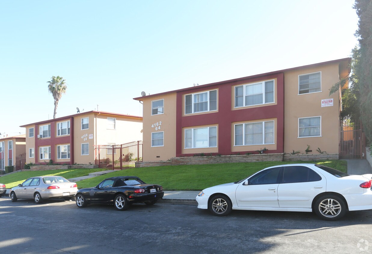 Primary Photo - 4156-4164 Somerset Dr
