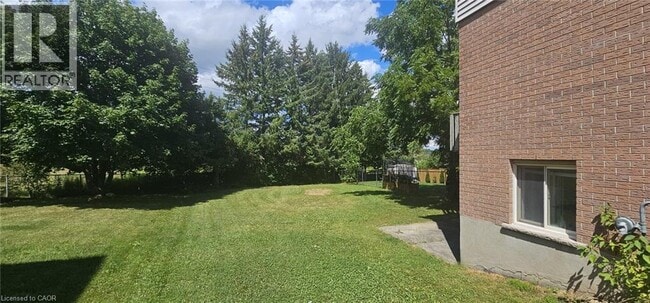 Building Photo - 38 Poplar Dr