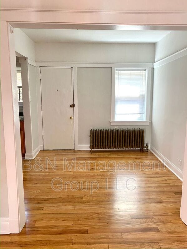 Building Photo - 1055 W Dakin St