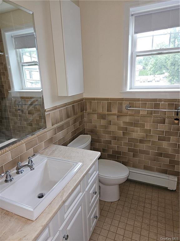 Building Photo - 139 Palisade St