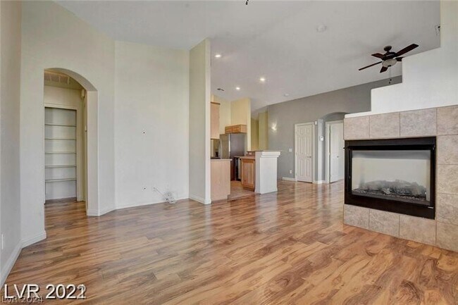 Foto del edificio - 10023 Aspen Rose St