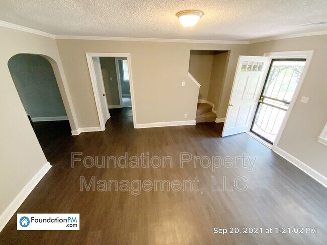 Foto del edificio - 576 E Frank Ave