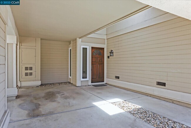 Foto del edificio - 1539 Trimingham Dr