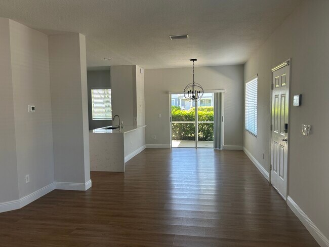 Foto del edificio - 18138 Paradise Point Dr