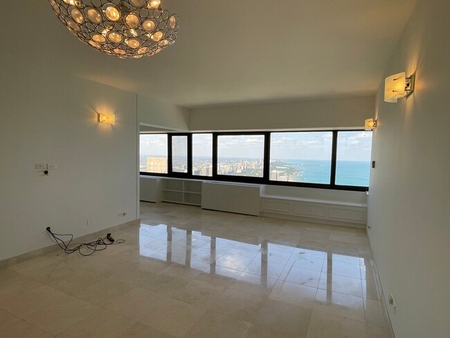 Foto del edificio - 175 E Delaware Pl